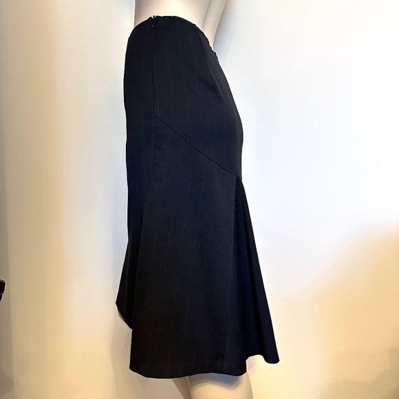 Tristan pencil peplum skirt - Picture 4 of 9